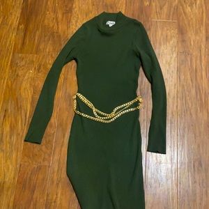 One time green dress with removable accessory